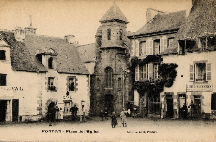 Pontivy. Place de l'Eglise.
PontivyLe Cunf[avant 1915 ]
 
