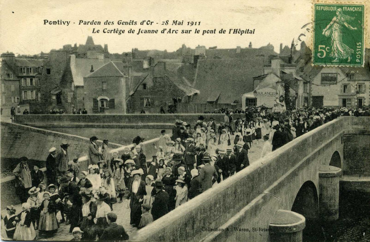 Pontivy. Pardon des Genêts d'Or. 28 mai 1911 : le cortège de Jeanne d'Arc sur pont de l'Hôpital.
Saint-BrieucWaron1911