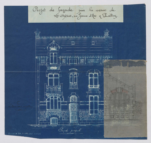Projet de façade pour la maison de Mr Astruc, rue Jeanne d'Arc à Pontivy/ dessin de Ramonatxo architecte.- Pontivy 1904.- plan papier bleu, échelle 1:50e ; 40 x 38cm.