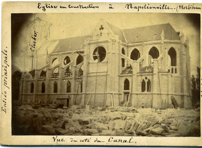 Tirage annoté et légendé : ''église en construction à Napoléonville (Morbihan)'', ''entrée principale'', ''clocher'', ''abside'', ''vue du coté du canal''