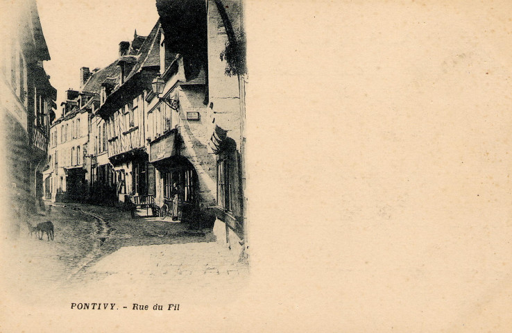 Pontivy. Rue du Fil.
[S.l.][s.n.][ca 1900 ]
 