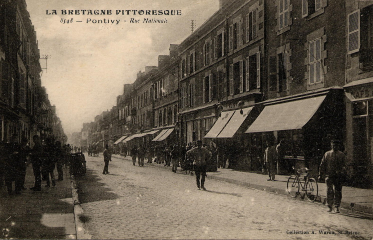 Pontivy. Rue Nationale.
Saint-BrieucWaron[ca 1917 ]
La Bretagne pittoresque ; 8548