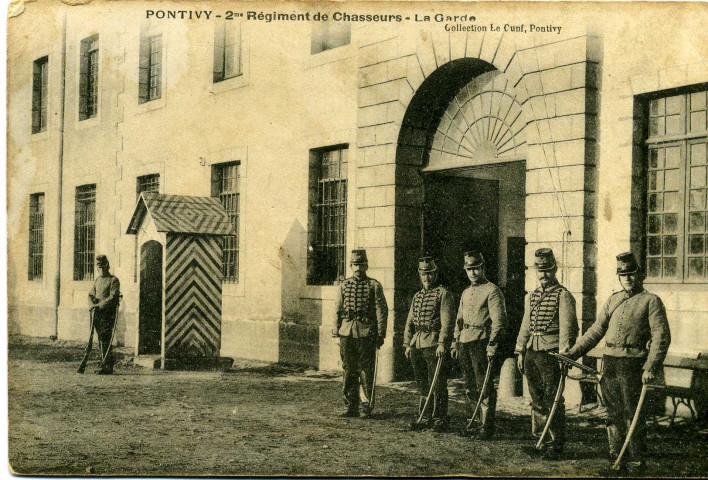 Pontivy : 2me Régiment de Chasseurs. La Garde.
PontivyLe Cunf1913