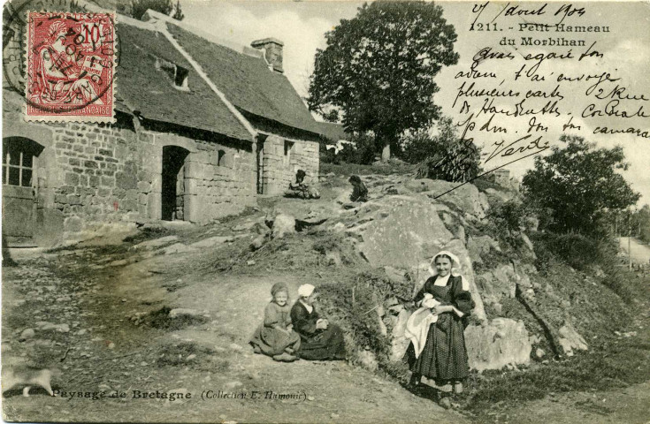 Petit Hameau du Morbihan.
Saint-BrieucHamonic1904
Paysage de Bretagne ; 1211