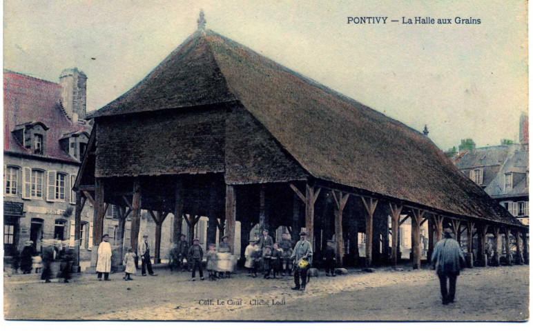 Pontivy. La Halle aux Grains.
PontivyLe Cunff[ca 1930 ]
 