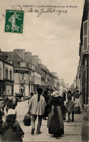 Pontivy. La Rue Nationale un jour de Marché.
PontivyVeuve Marchal[1914 ? ]
 