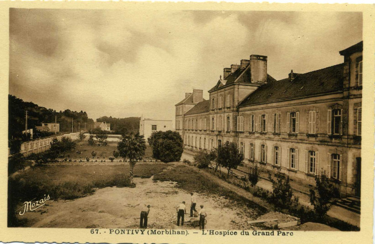 Pontivy (Morbihan) : l'Hospice du Grand Parc.
NantesNozais[ca 1925]
; 67