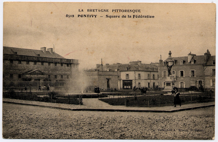 Pontivy. Square de la Fédération.
St BrieucWaron[1915 ? ]
La Bretagne pittoresque ; 8519