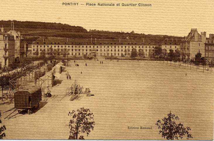 Pontivy. Place Nationale et Quartier Clisson.
[S.l.]Renaud[ca 1910 ]
 