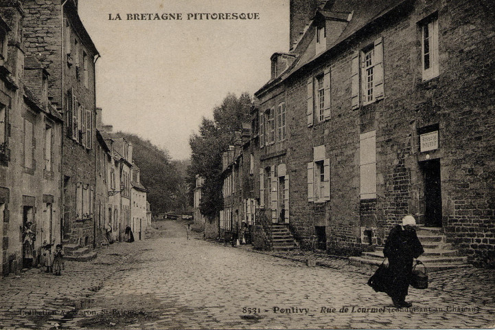 Pontivy. Rue de Lourmel (conduisant au château).
Saint-BrieucWaron[1917 ? ]
La Bretagne pittoresque ; 8531