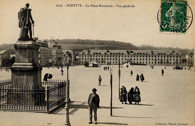Pontivy. La Place Nationale : vue générale.
QuimperVillard[1909 ]
2656
