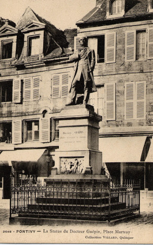 Pontivy. La Statue du Docteur Guépin, Place Martray.
QuimperVillard[ca 1920 ]
2648