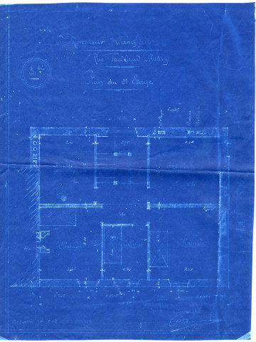 Maison Langlais fils à Pontivy : plan du 2e étage / dessin Ramonatxo architecte.- Pontivy 1907.- plan plié : papier bleu ; 37,5 x 29cm.