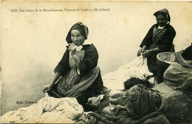 Les loisirs de la Blanchisseuse : femme de Pontivy (Morbihan).
[S.l.]Editions Ferrand[1901]-[1910]
; 2423
